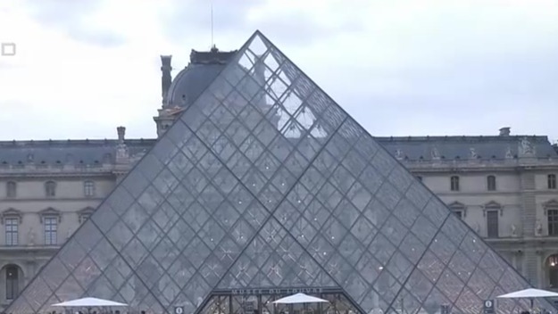 卢浮宫：保安系统老旧没及时发现匪徒闯入