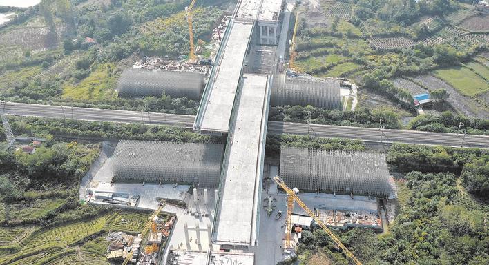 转体现场 通讯员供图