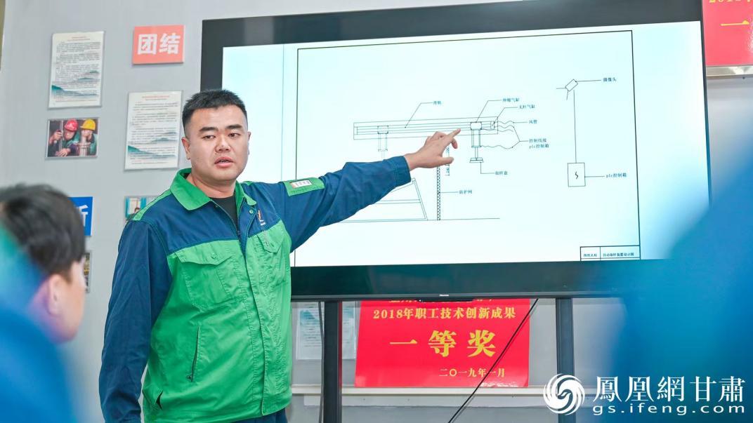 张金亮用敬业与奉献践行初心，让金川精神在基层班组生生不息。