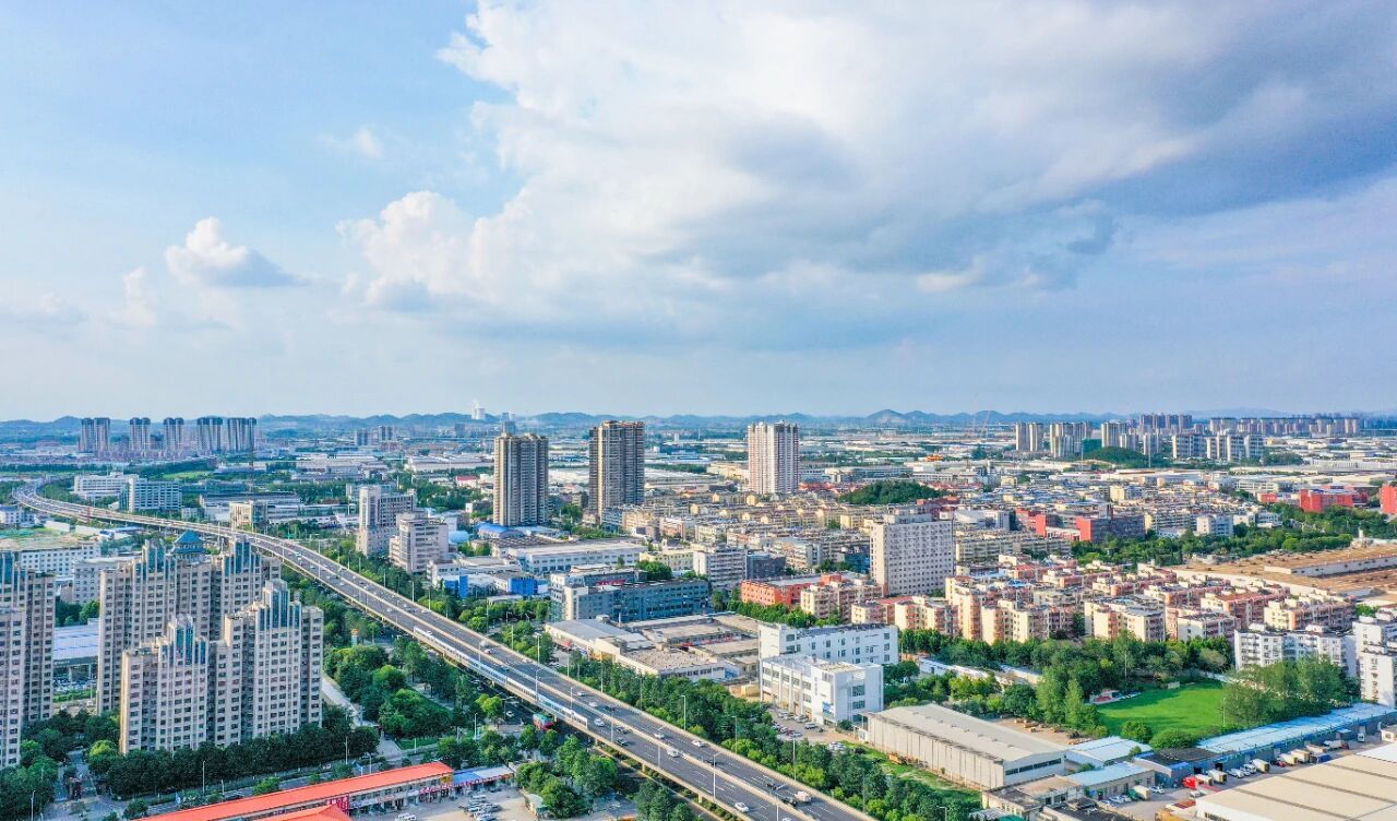 这一年,徐州经开区护航企业“加速跑”