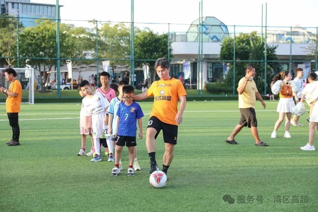 首届高校校友湾区足球超级联赛小组赛收官