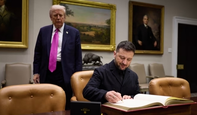 被曝幕后逼泽连斯基割让全部顿巴斯地区,特朗普回应