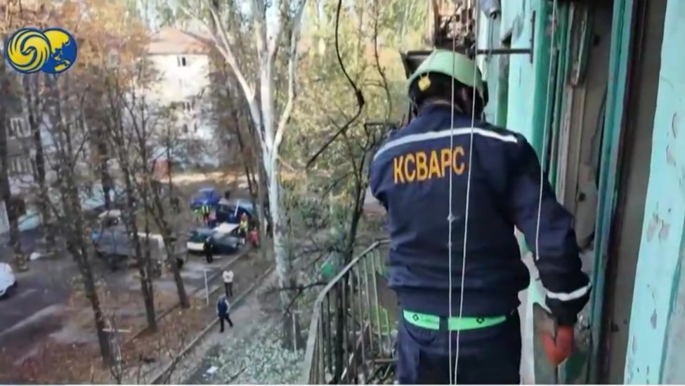 乌克兰一幼儿园遭袭瞬间画面曝光，至少1死6伤