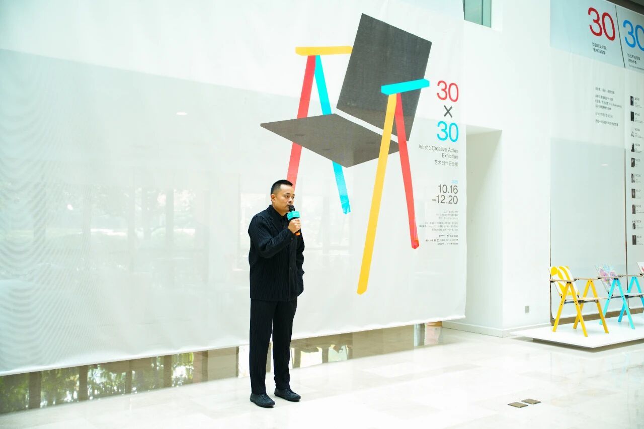 展覽策展人劉君濤發言