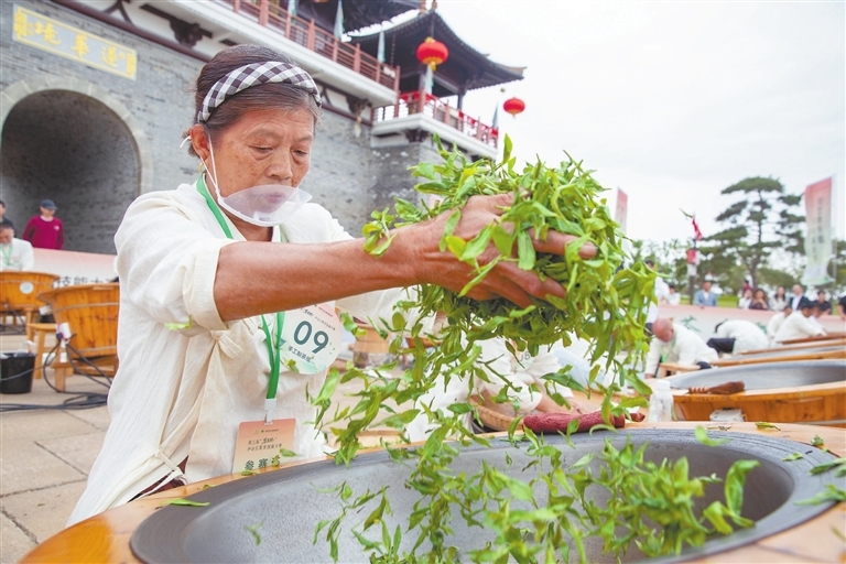 第三届“茶圣杯”庐山云雾茶技能大赛举办（图）