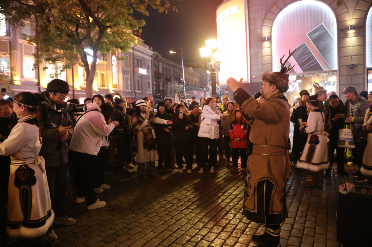互动环节点燃现场热情(大兴安岭地区文体广电和旅游局供图)
