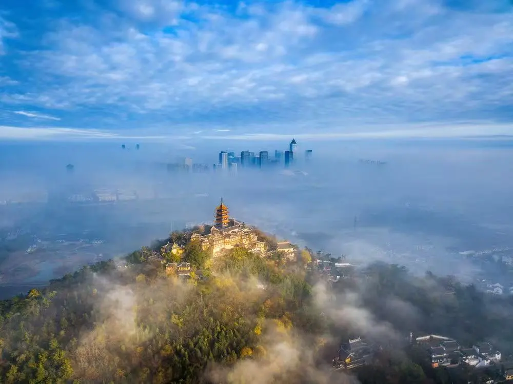 一山一城 摄/陈德军