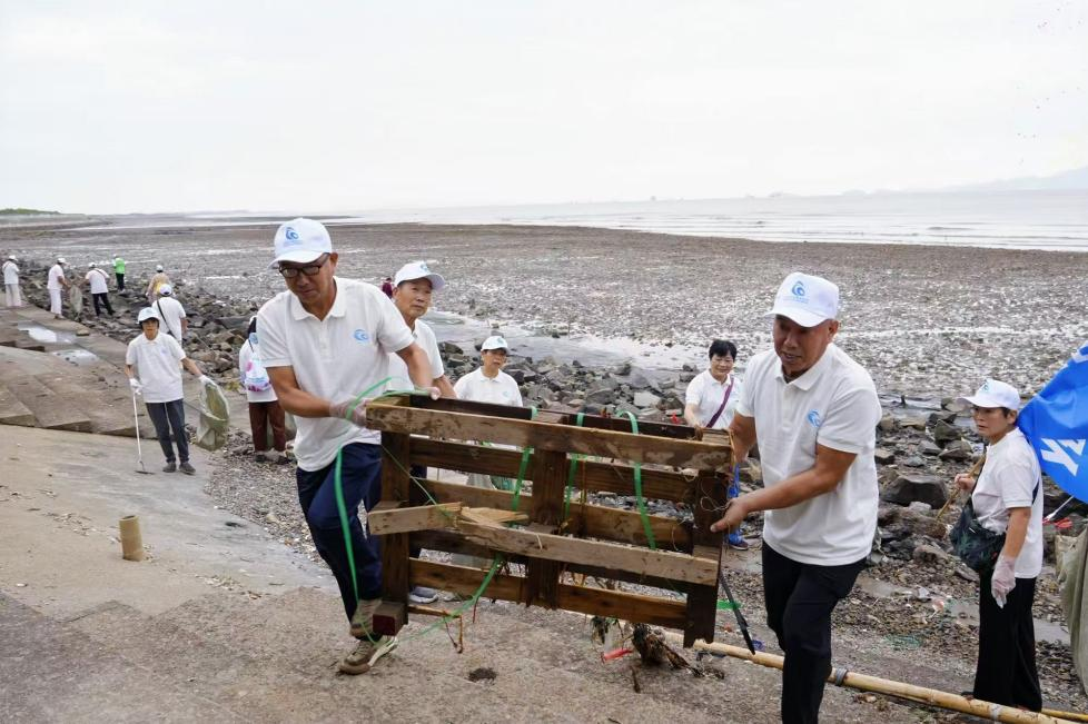 潮涌东海:宁波净滩行动续写蓝色篇章