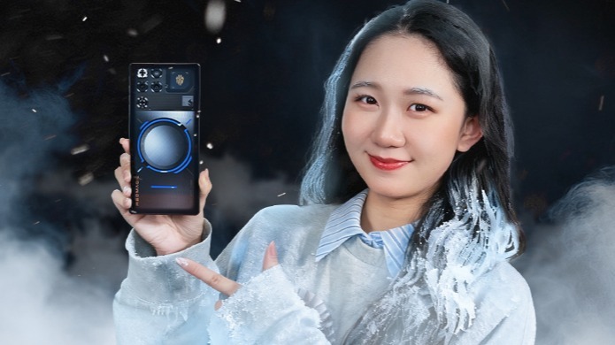 风冷和液冷居然能同时出现在一台手机里？