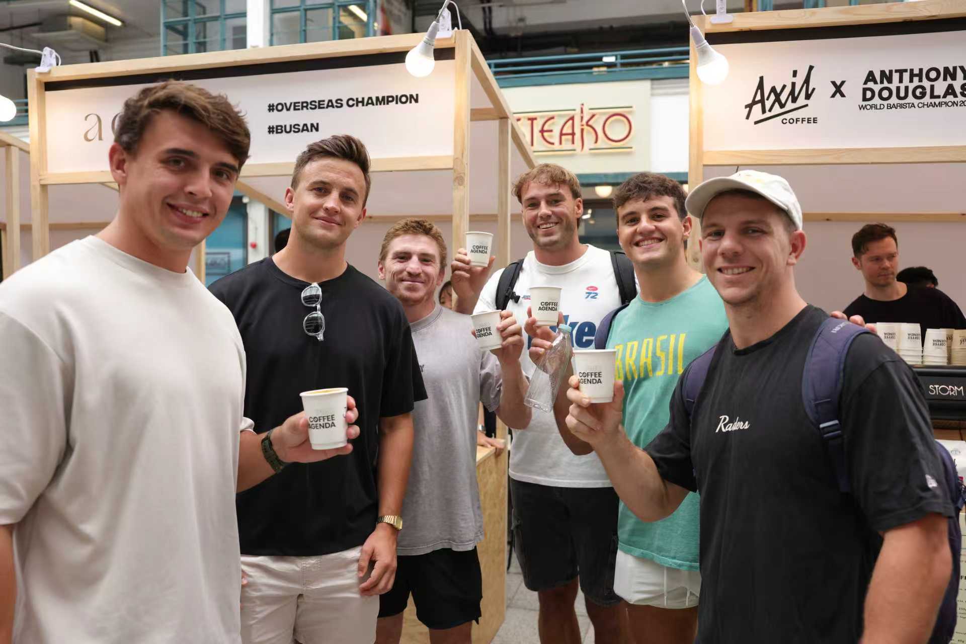 十次淬炼：从“PMQ Coffee Agenda”走向世界，两位冠军的十年咖啡路 ——专访冠军咖啡师欧祖华与郭静丞