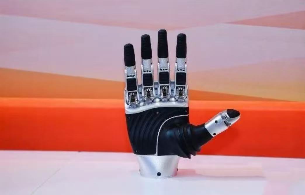 刚需C端养老机器人引资本加持  骅羲科技完成新一轮融资