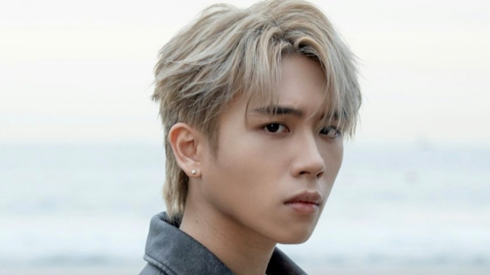 19岁香港男星涉嫌犯罪被开除，本人现身法院受审，经纪人霍汶希发声回应封面图