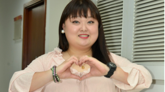 香港知名女星身体再亮红灯，走路费劲边走边喘，减重136磅后反弹封面图