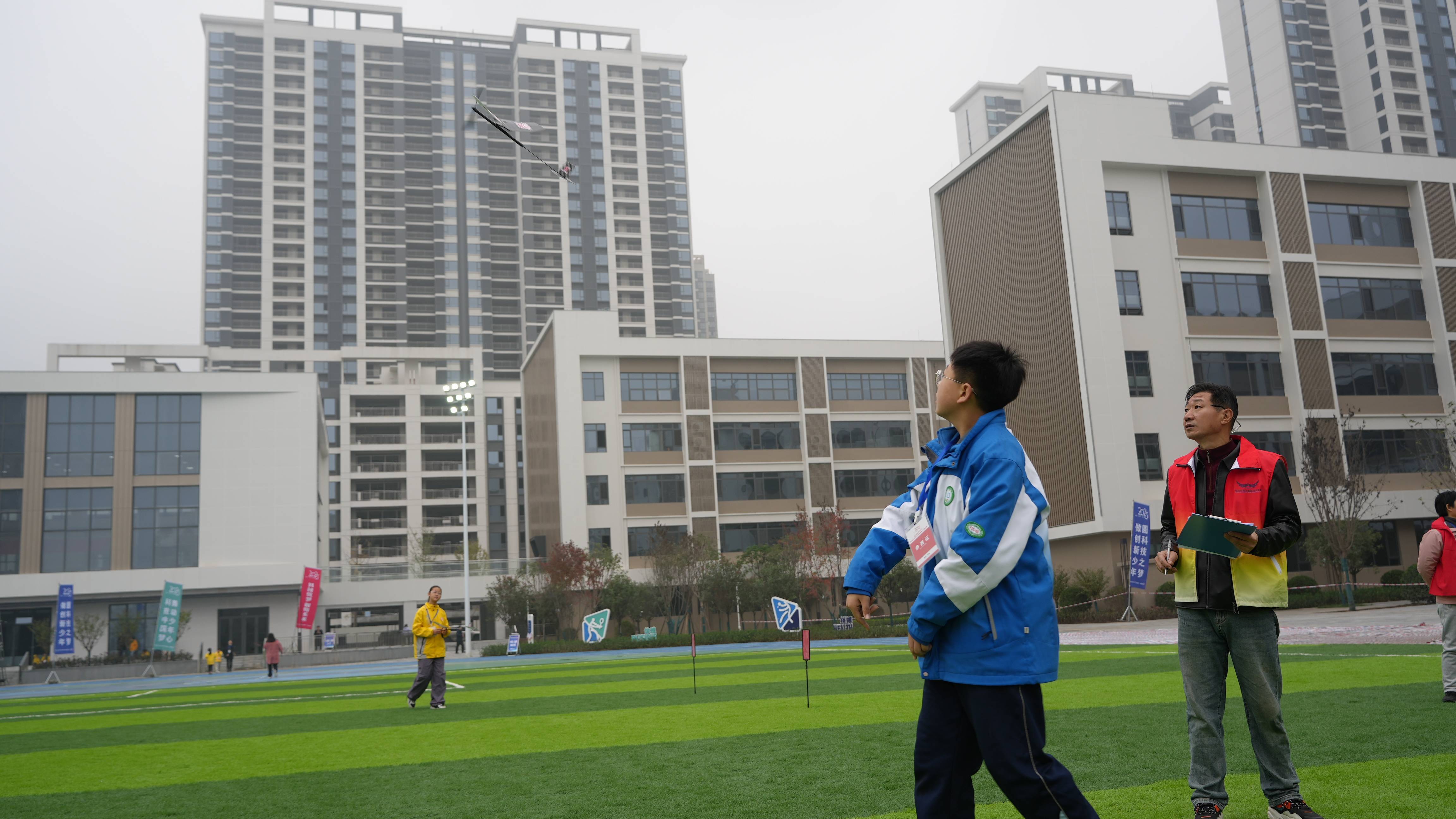 點燃科技夢想 培育創新沃土——寶雞市金臺區2025年青少年機器人、航模大賽啟幕