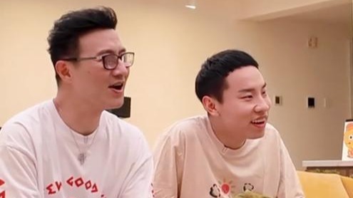 离婚2年，章子怡再次官宣喜讯，仅凭一个举动撕下汪峰的“遮羞布”封面图