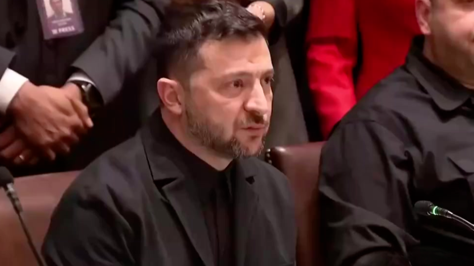 泽连斯基强硬回绝普京领土要求！拒绝用土地换虚假和平