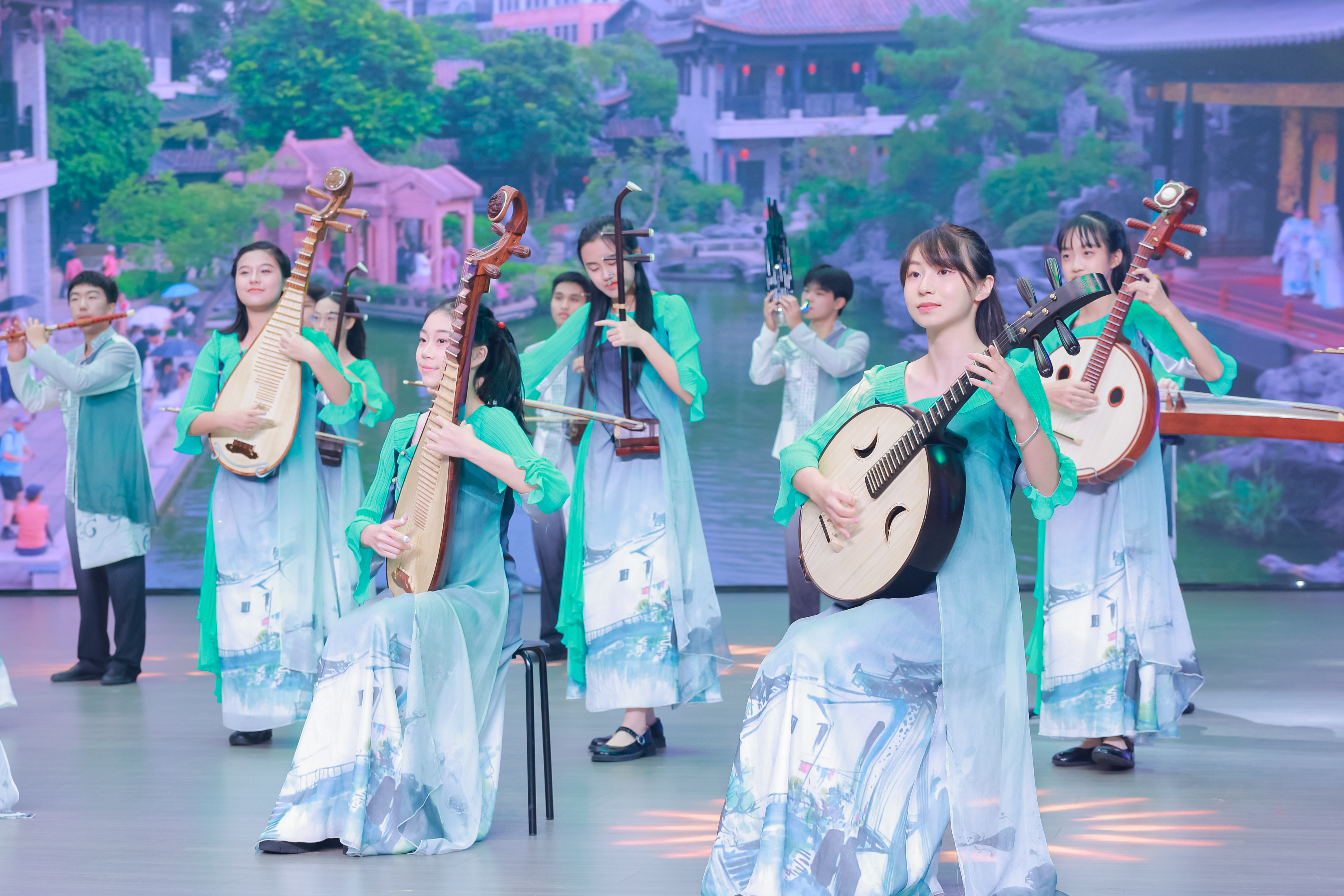 图：第十二届台湾青年岭南行总闭营暨交流成果展示艺术展演现场