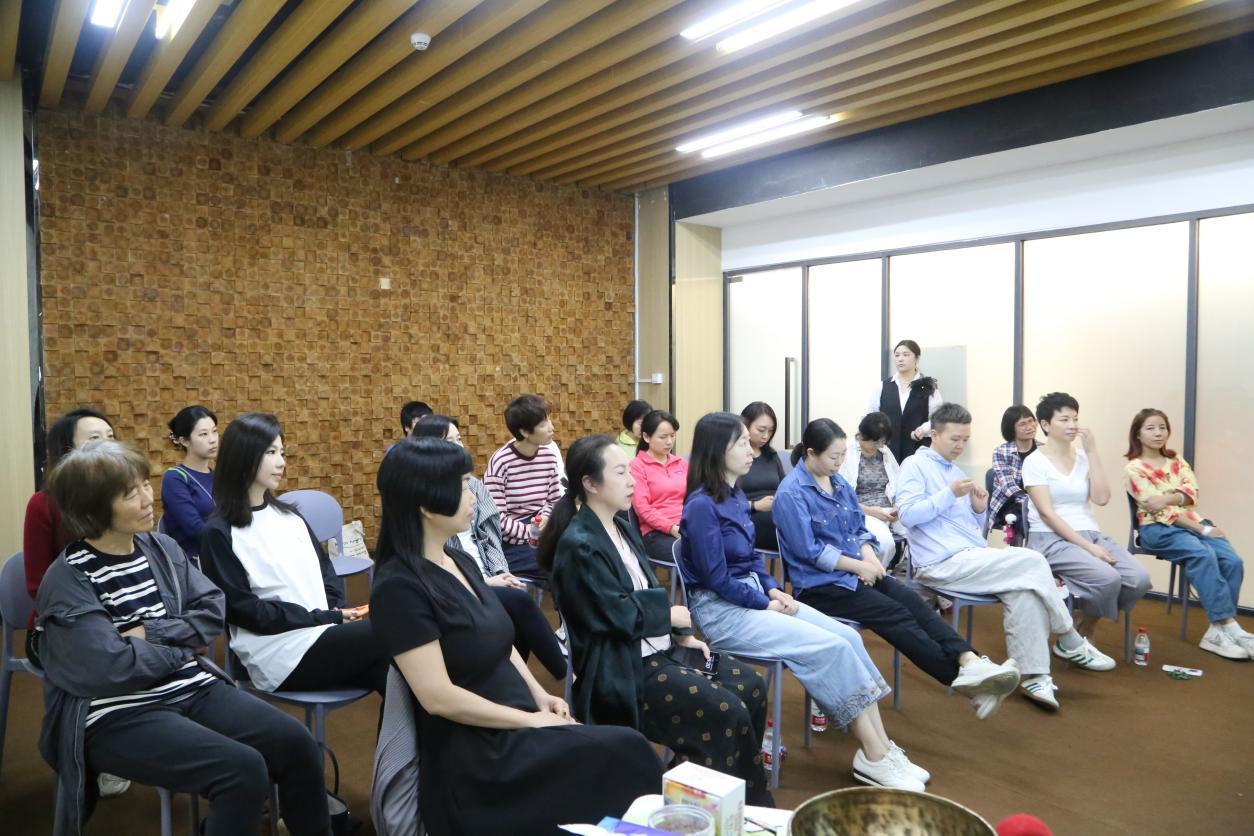 沙河街道女性创业者联盟举办“正念减压”沙龙