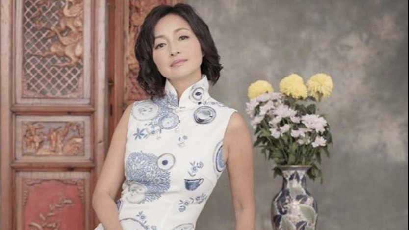 55岁港姐李绮虹近况曝光，移居加拿大21年转行做护士，称想念香港封面图