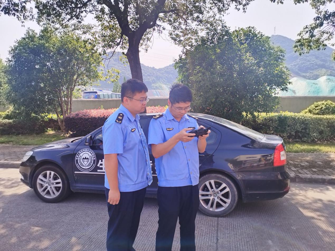 无人机开展非现场检查作业,实现远距离、无接触式场景巡查