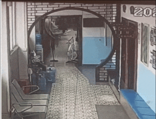 萍乡一女童在医院六楼楼梯滑落 过路医生15秒“惊险托举”救人