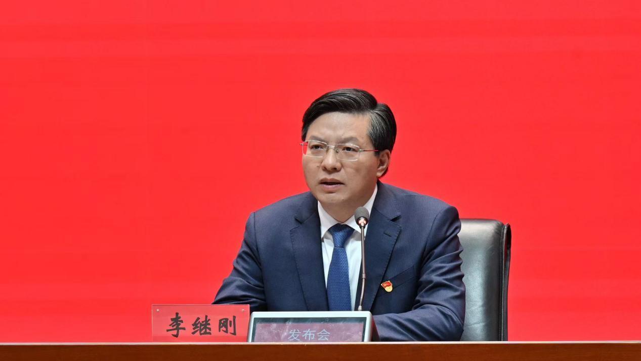 黑龙江省商务厅党组书记、厅长 李继刚