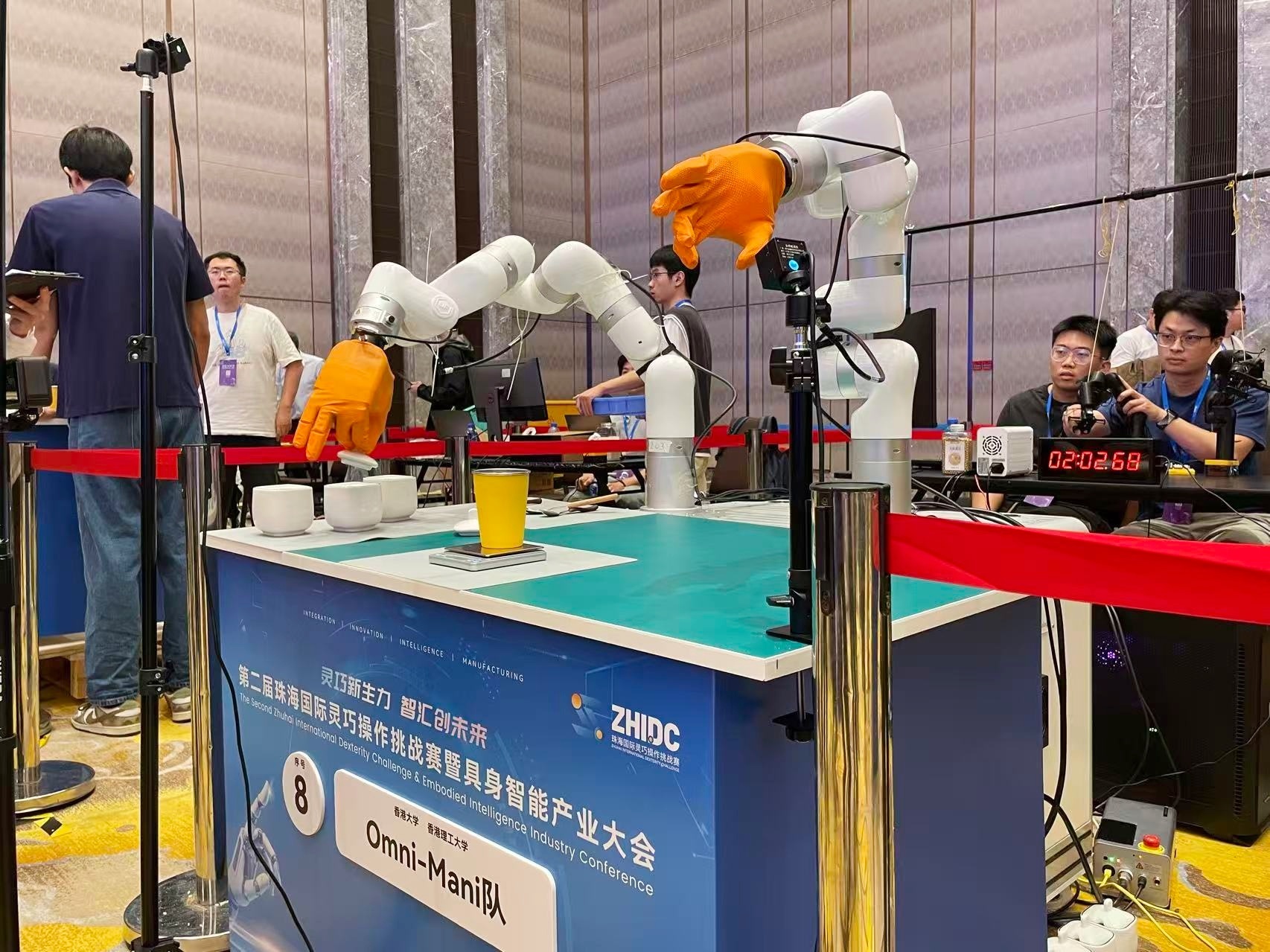 香港Omni-Mani队摘得生活赛道冠军。