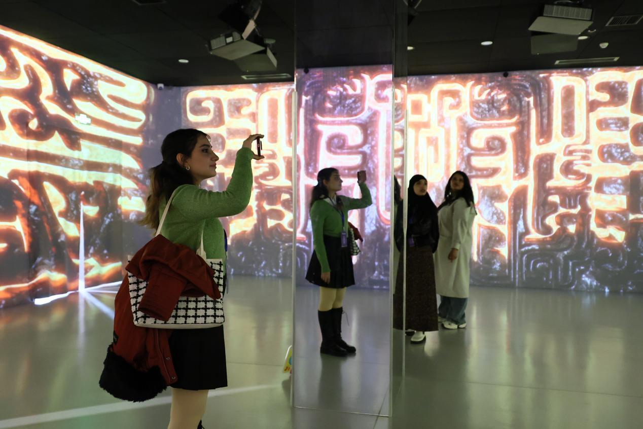 伊朗女孩王美林