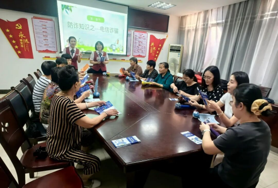 兴业银行南昌分行全面开展“敬老月”主题活动