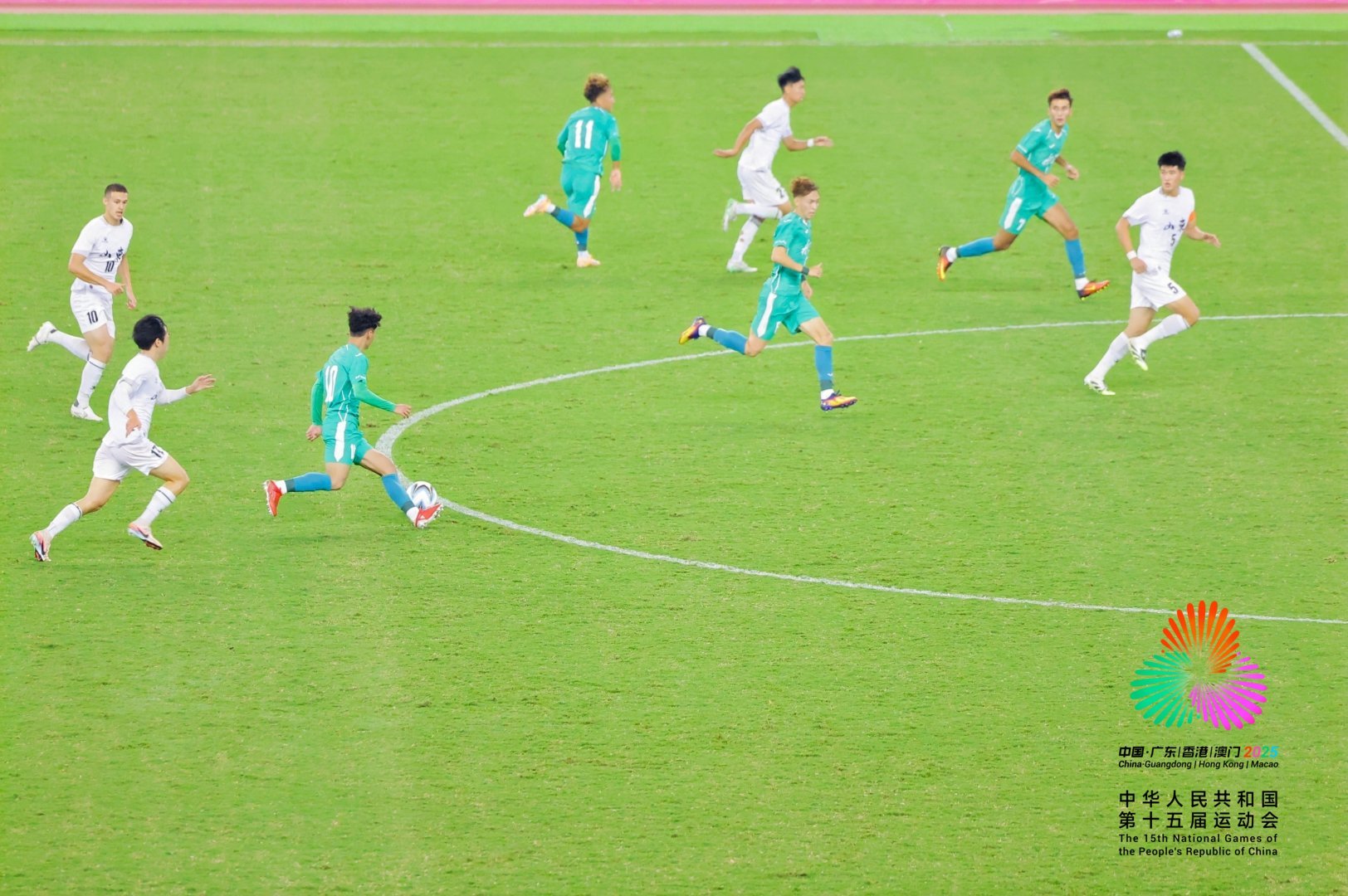 十五运会男足U20组别开赛,龙岗赛区上演“死亡之组”激战
