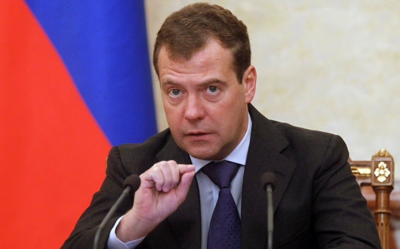 比利时防长威胁将莫斯科夷为平地,梅德韦杰夫提及“真正的末日武器”