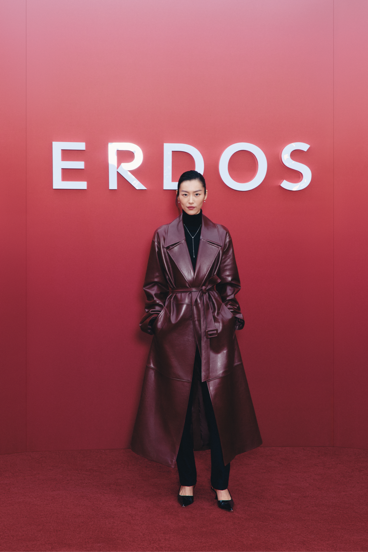 「GOLDEN DAYS北京」ERDOS 2025秋冬时装秀 于北京金秋自由盛放