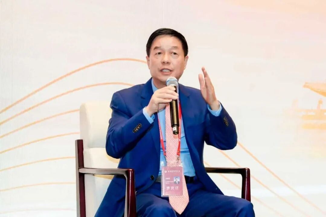 董事长.jpg