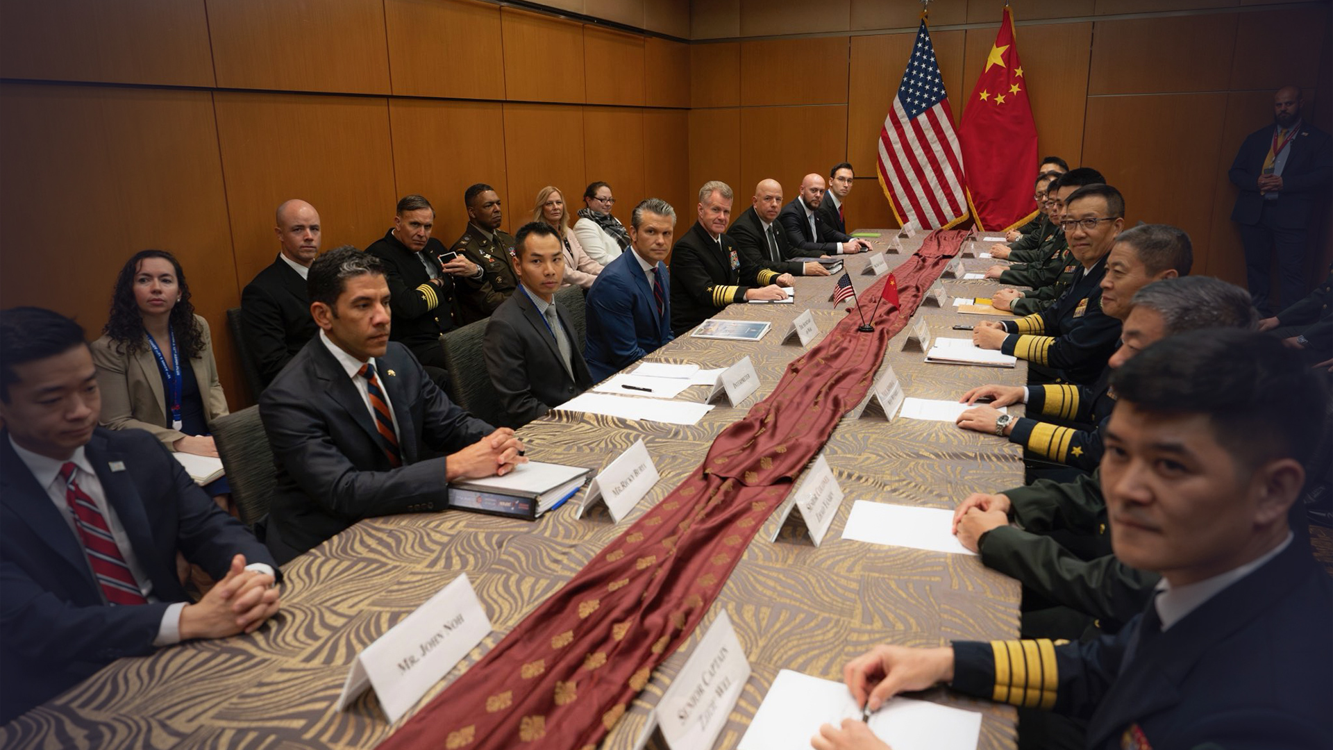 董军与美国国防部长会谈：台海两岸统一是不可阻挡的历史大势