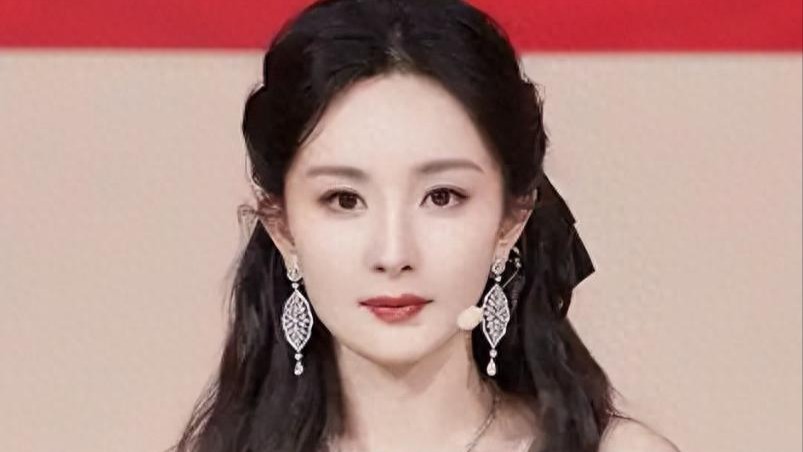 离婚7年，39岁杨幂高调宣布喜讯，刘恺威终为自己的错误买了单。封面图