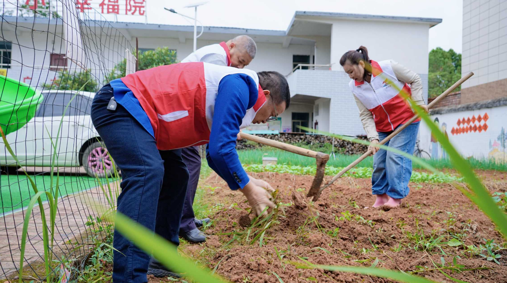 吉安永新县：一餐热饭 十分温情