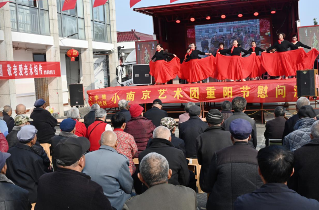 从“银发市集”到“敬老游园会”，睢宁情暖重阳胜春光