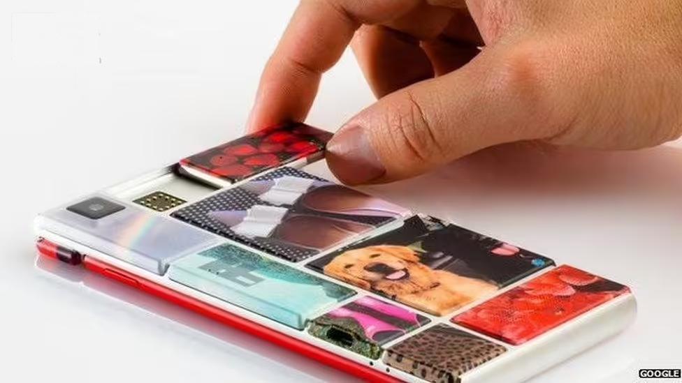 胎死腹中的谷歌“Project Ara”模块化手机原型曝光:骁龙810芯片,模块可用SIM卡针插拔