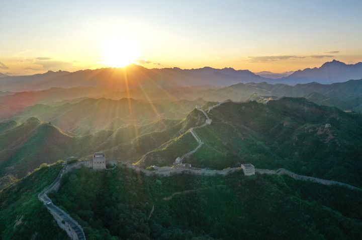 金山岭长城风光(2023年8月31日摄)。新华社记者 牟宇 摄