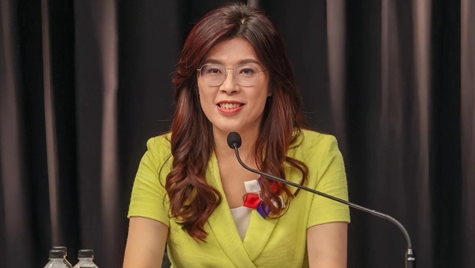 被网友封为“统一女神”！郑丽文：网络本来就是百花齐放