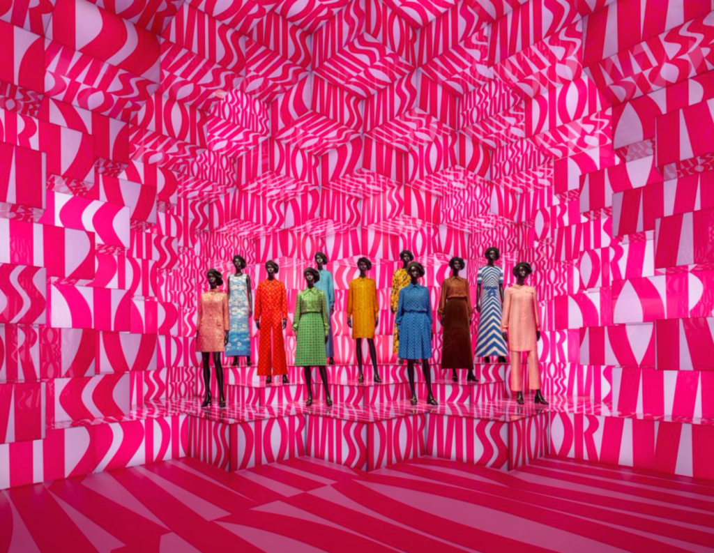 “摩登时代”展厅 @BORIS SHIU