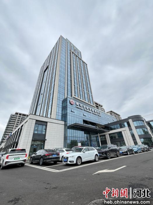 图为廊坊市政务服务中心外景。廊坊市委宣传部供图