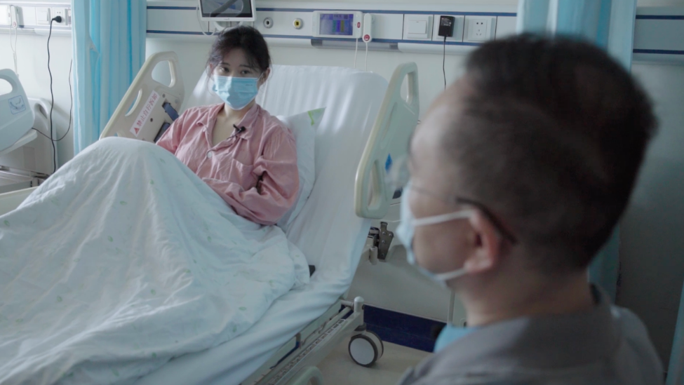 “连我都羡慕你”，蔡磊为20多岁的病友带来生机，女孩用药半年后重获希望，结束治疗16个月后发来感谢视频