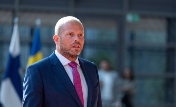 比利时防长再谈“将莫斯科从地图上抹去”:不会收回任何一个字