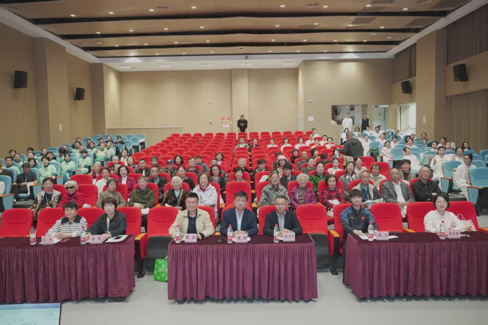 情暖重阳话桑榆 共谋发展忆初心——武汉市精神卫生中心2025年“庆重阳”主题系列活动圆满举办