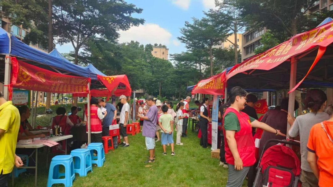 敬老月丨佛山平安人寿走进保安社区，游园会里话重阳，孝亲敬老暖人心