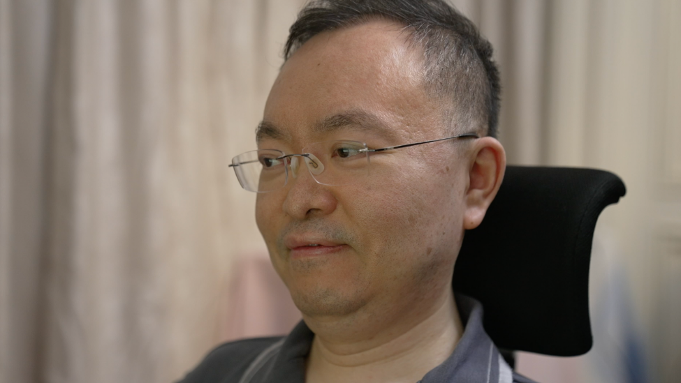 蔡磊自主研发渐冻症药物已对很多病友有效，但自救无效，坦言：已不怕死亡，最差也是为所有病人奉献自己