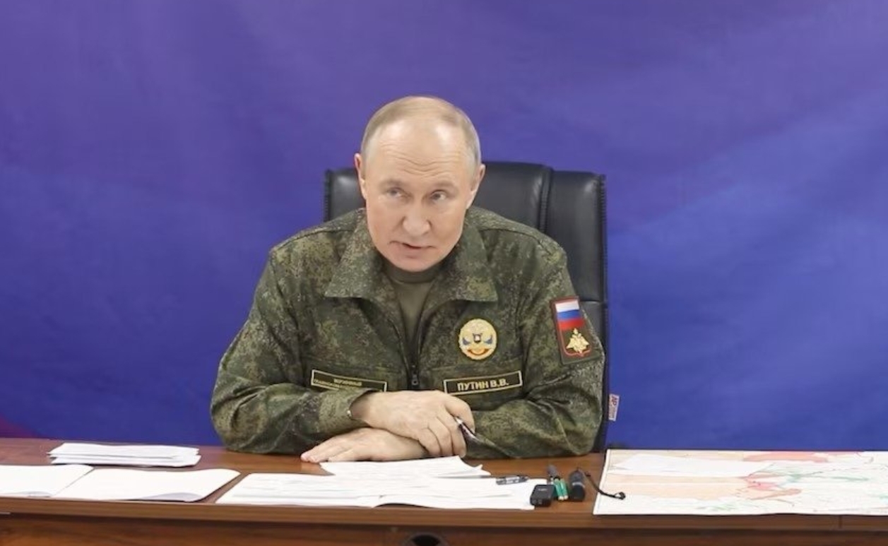 普京亮出无限射程大杀器,特朗普回应