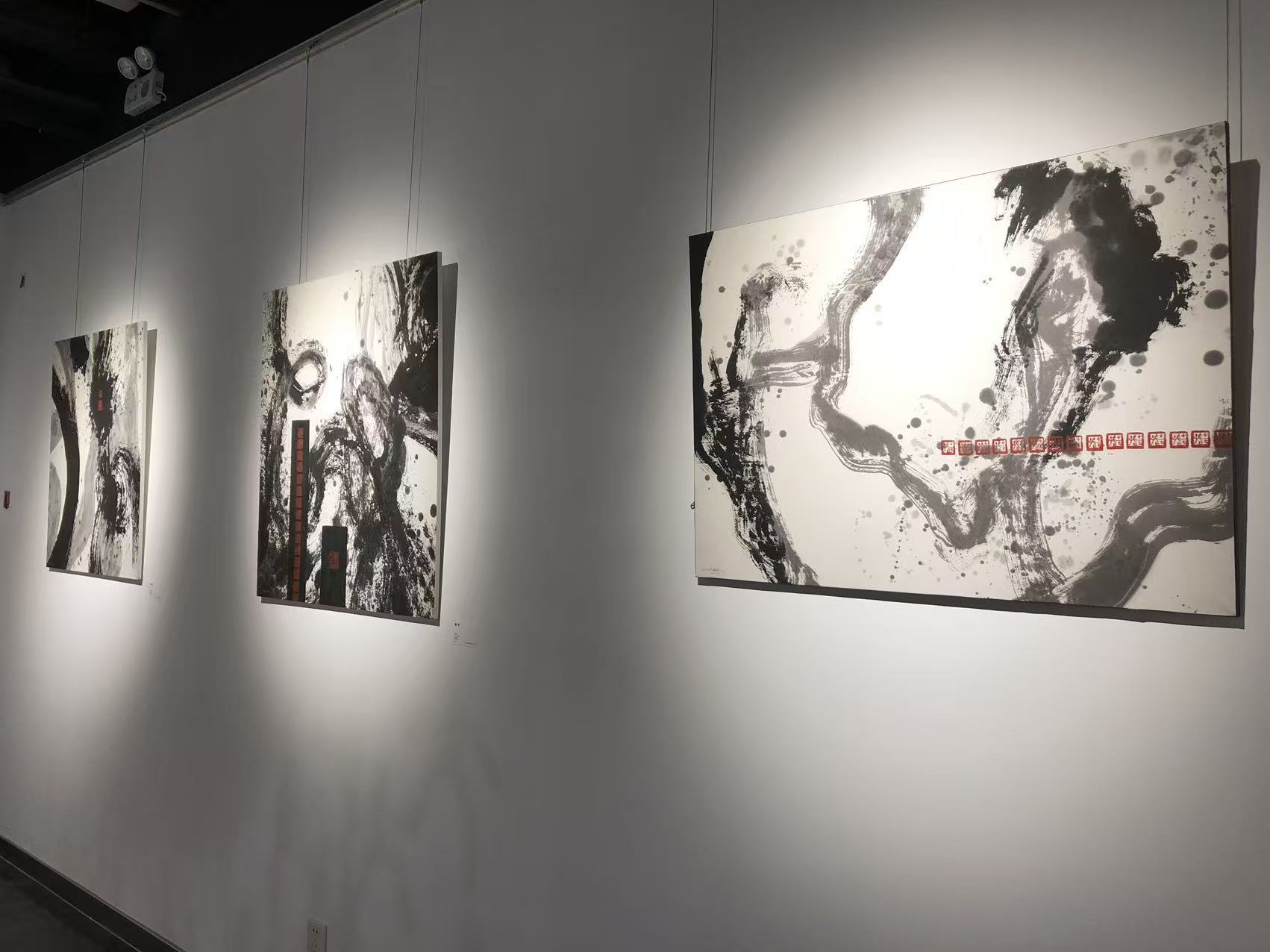 墨与色 ——庄景辉抽象表现主义作品国际巡回展中国青岛站
