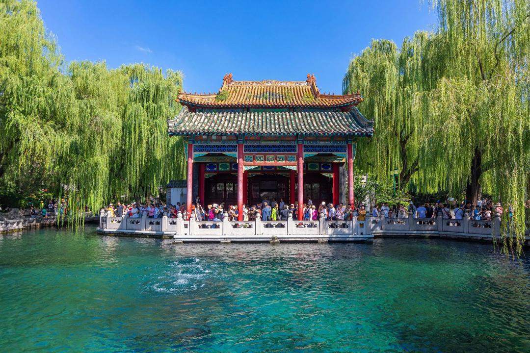 一张登机牌打开济南:从“泉城”到世界旅游目的地,靠的不只是泉水